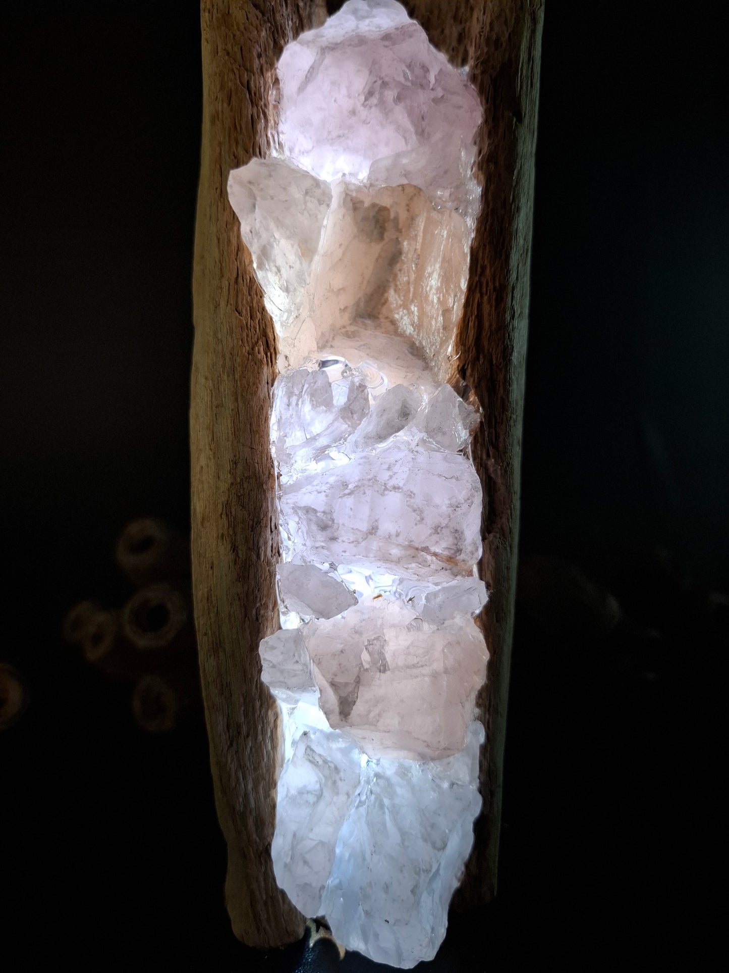 Rose quartz driftwood lamp