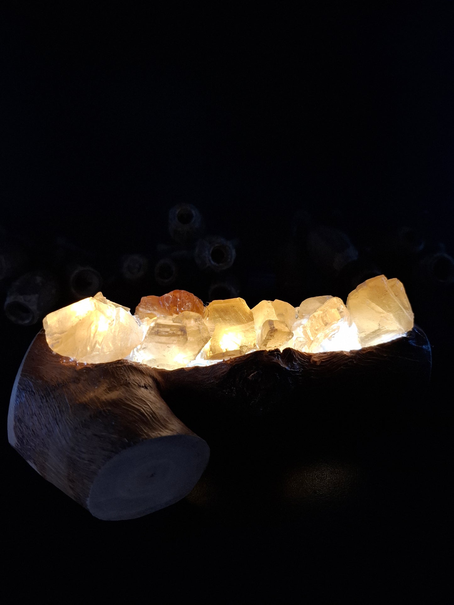 Honey calcite crystal lamp