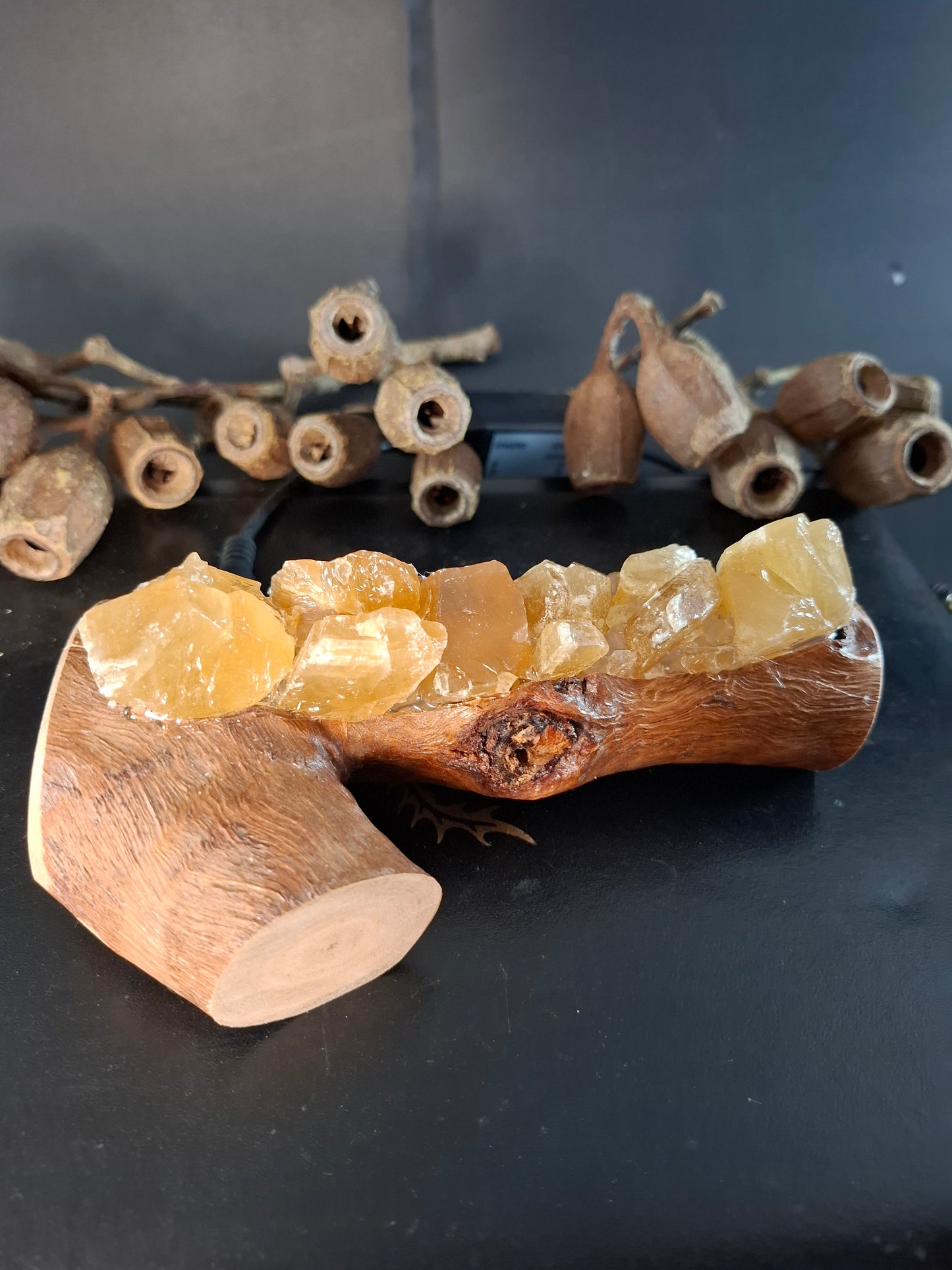 Honey calcite crystal lamp