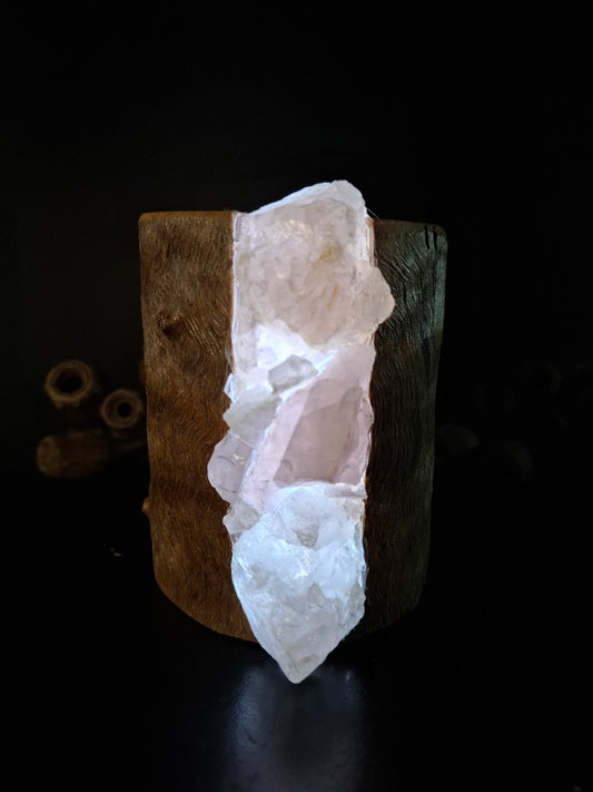 Rose quartz stump lamp