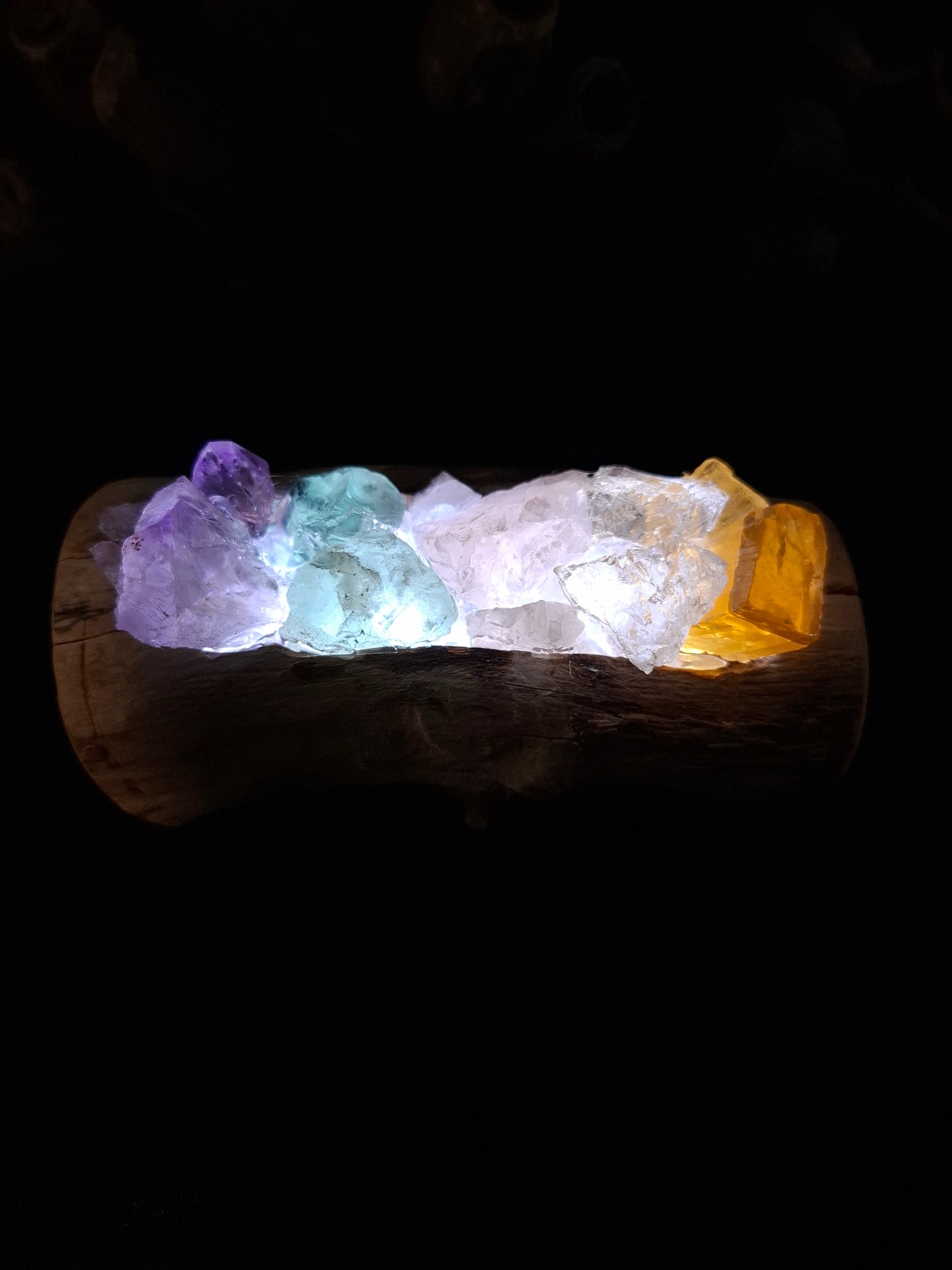 Mini rainbow crystal lamp